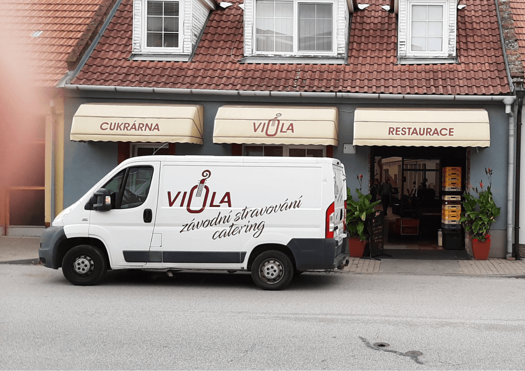 1. Restaurace a cukrarna Viola | Městské kulturní středisko Jaroměřice nad Rokytnou